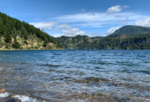 Lake Elizalde景点图片