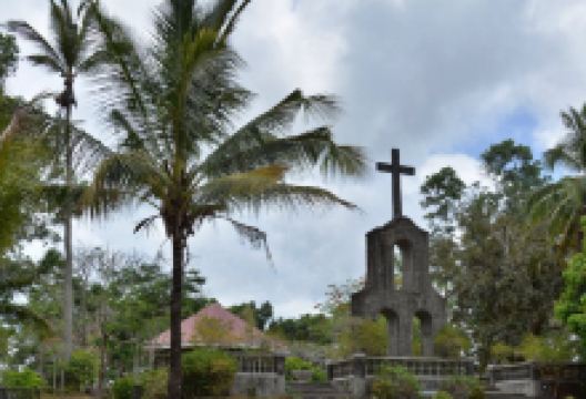 Holy Family Hills景点图片