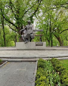 Historic cannon Val-Chernihivs'ka city council