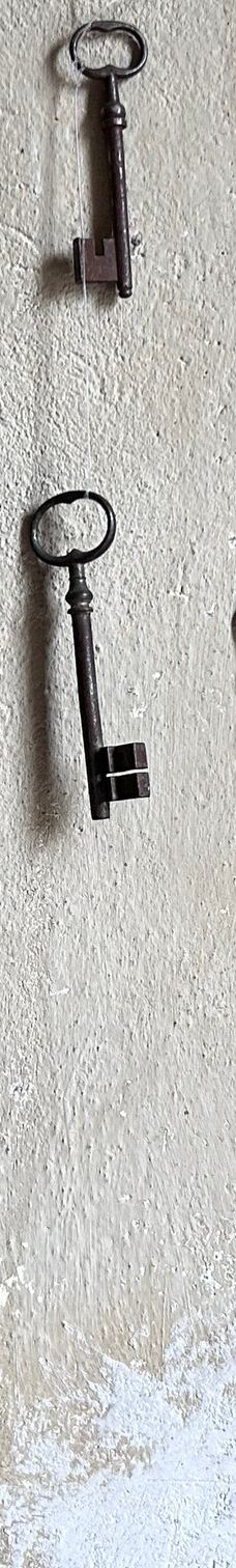 里派城堡-托农莱班