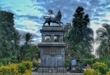 Menelik II Square景点图片