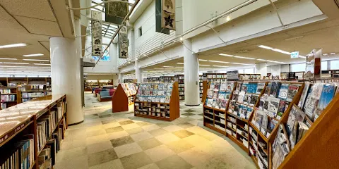 苫小牧市立中央図書館