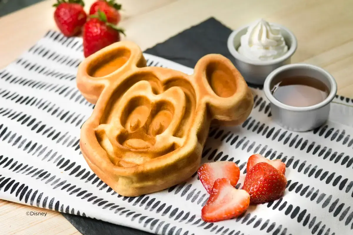 What to eat at Hong Kong Disneyland?