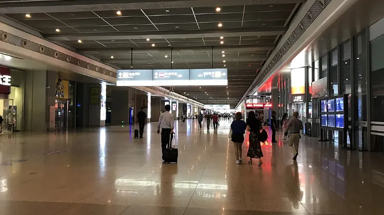 Layout & Facilities of Shanghai Hongqiao Railway Station