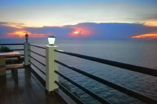 โอเชี่ยน วิว รีสอร์ท - เกาะสีชัง(Ocean View Resort - Koh Sichang)