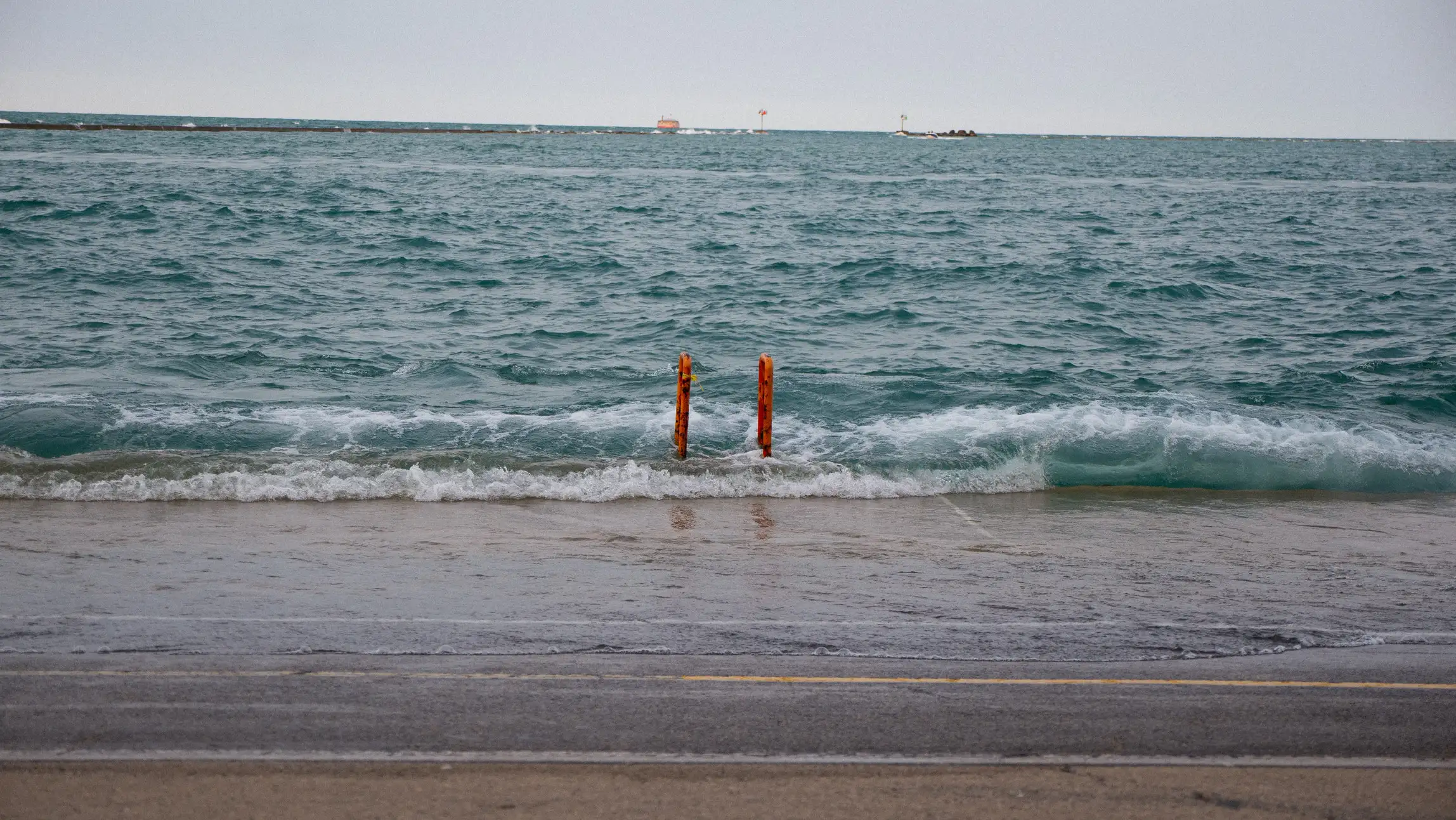 Best Attractions in Illinois: Illinois Beach State Park, Zion