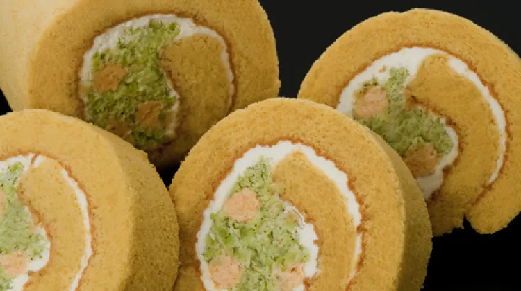 だだちゃ豆と紅花のロールケーキ