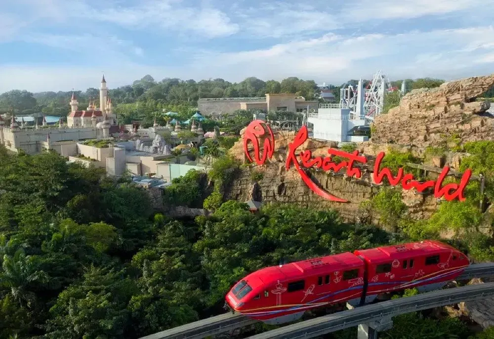 Transportation Options to S.E.A. Aquarium