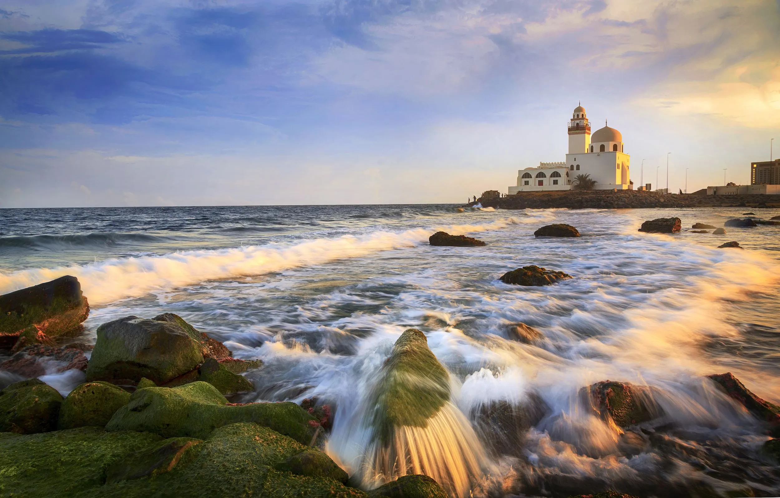 Book Cheap Flights from London to Jeddah and Save Money
