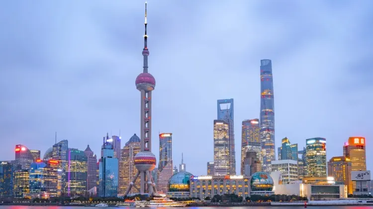 6.東方明珠塔（ドンファンミンジュウタ）