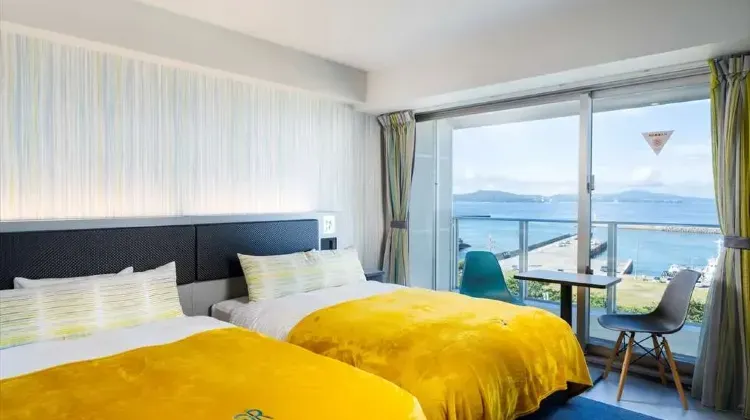 Hotel Terbaik dekat JUNGLIA OKINAWA