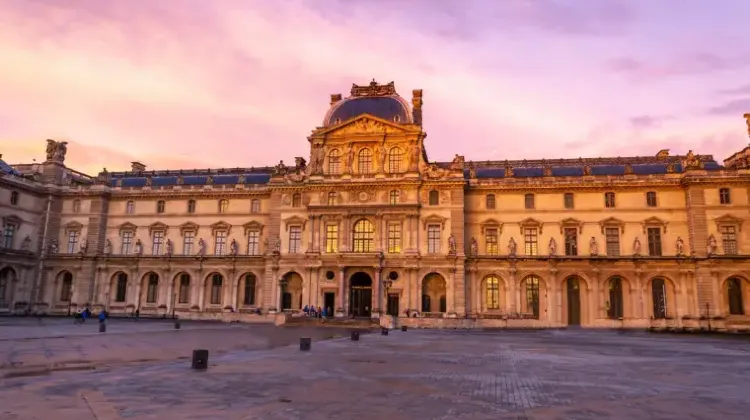 ルーヴル美術館