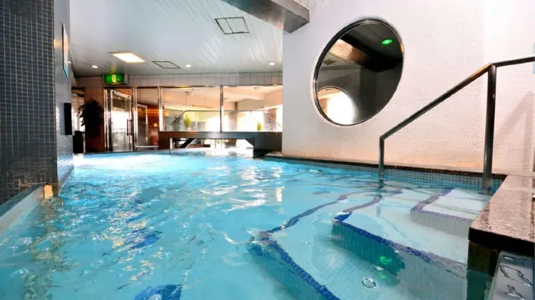 サウナ&カプセル AMZA(男性専用)