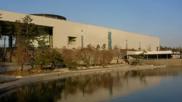 国立中央博物館