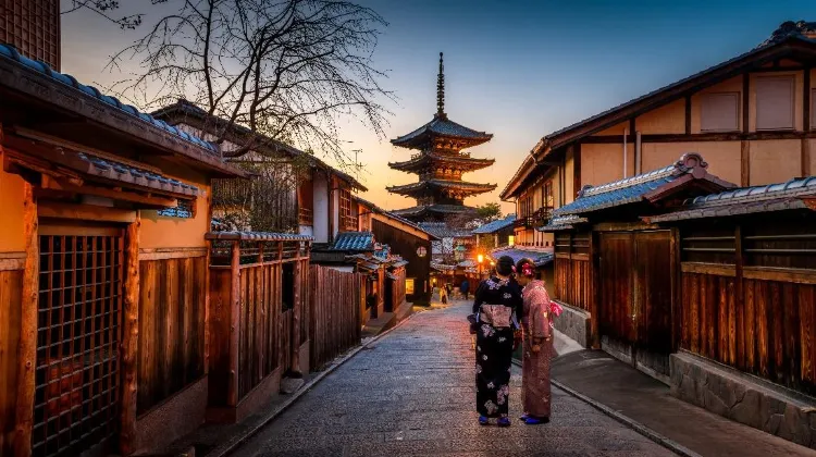 Source: Sorasak/ unsplash  Gion is part of the downtown core where you can find delicious local restaurants situated on ancient streets
