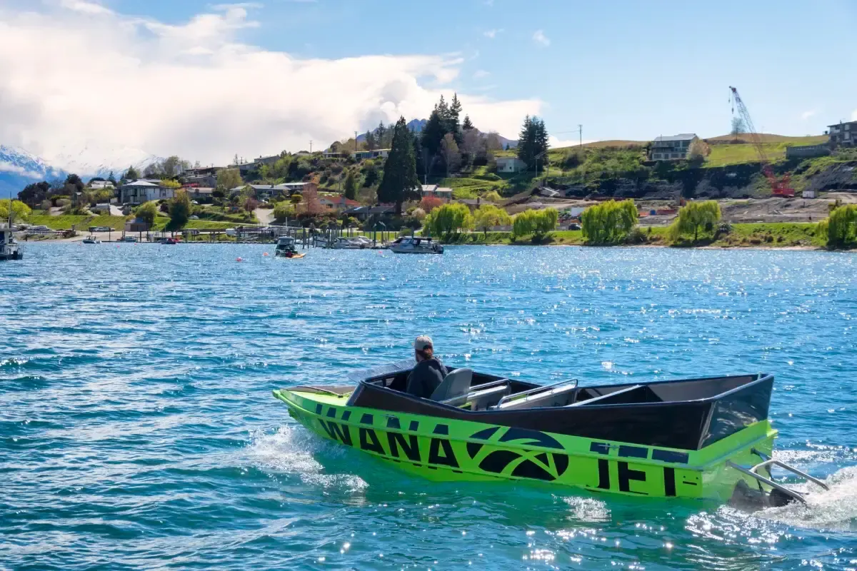 Lake Wanaka in New Zealand