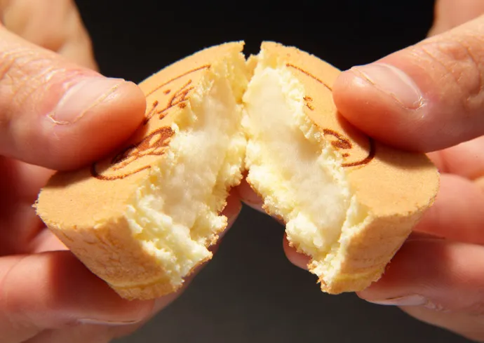 12.秋芳堂のオリジナル饅頭