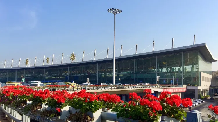 南京駅の基本情報・人気路線