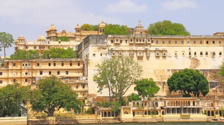 インドで気軽に充電できる場所3選