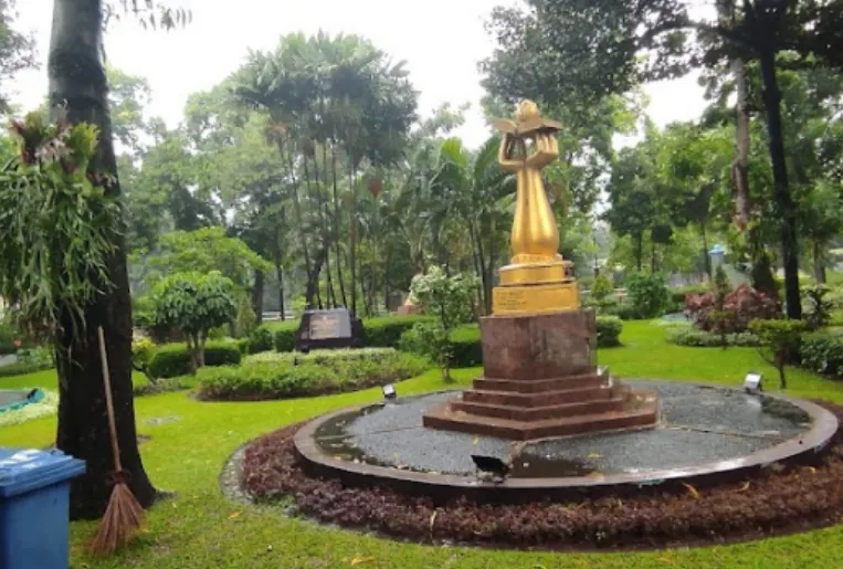 Tempat Wisata di Surabaya-Taman Prestasi Surabaya