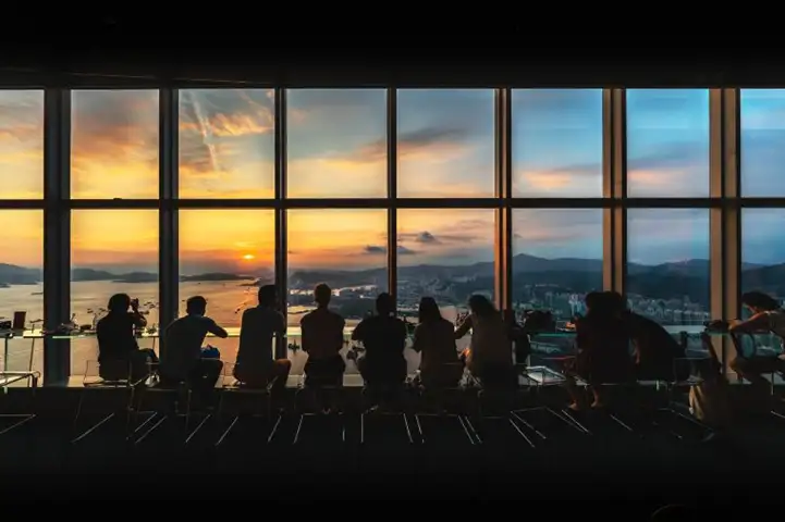สกาย 100 (Sky 100 Hong Kong Observation Deck)