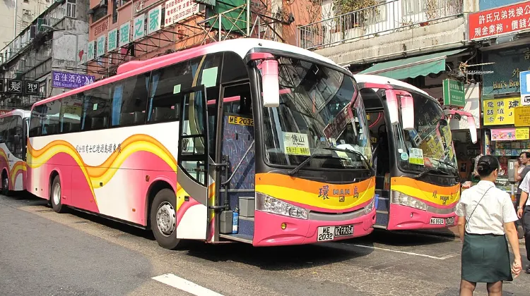 Shenzhen to Hong Kong by Bus