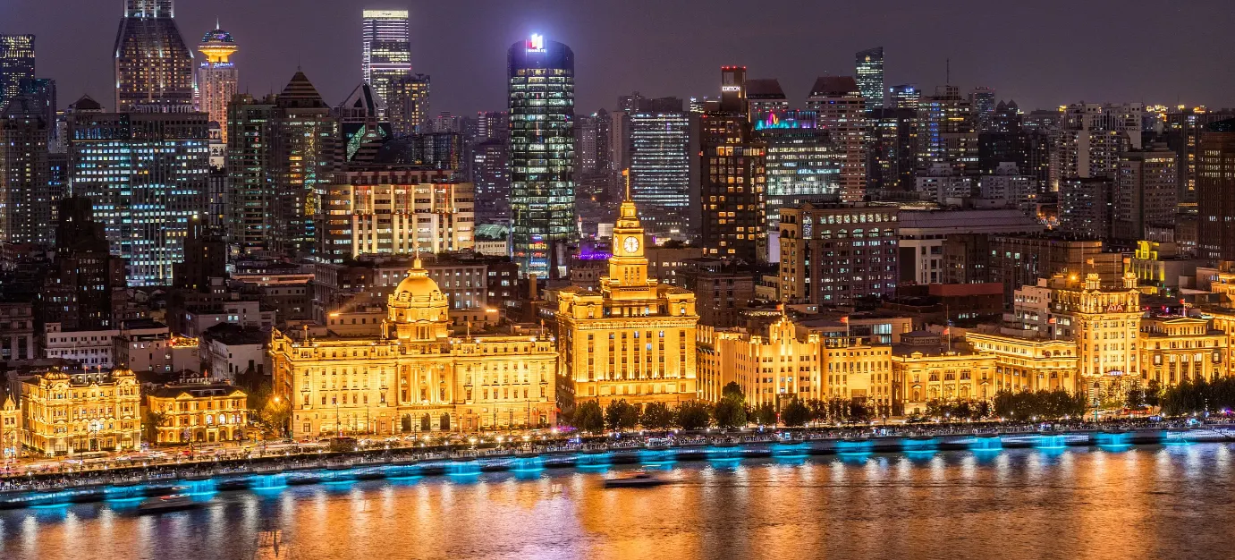 Top Attractions to Visit During Free Layover Tour