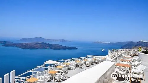 cost for family, couples or single when travelling to Santorini