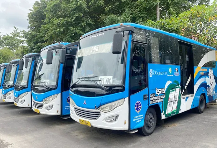 2. Transportasi Umum di Bali-Bus Trans Sarbagita
