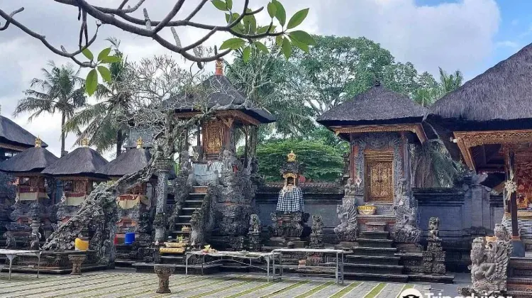 Tempat Wisata di Ubud-Pura Dalem Ubud