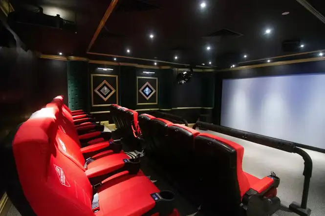 大富翁夢想世界主題館火車站影院