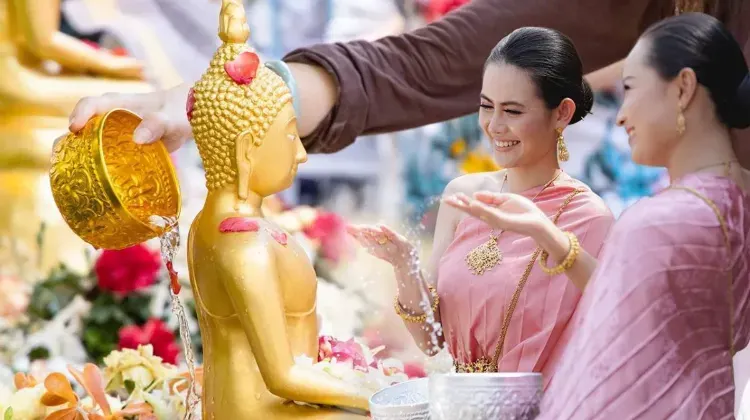 วันสงกรานต์
