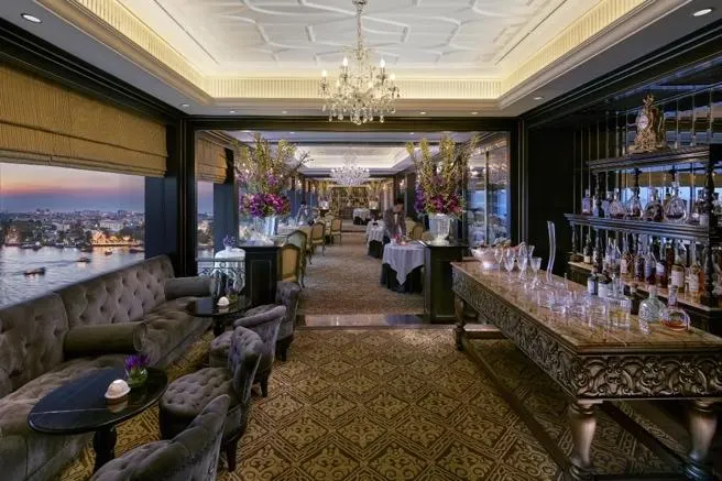 ร้านเลอ นอร์มังดี บาย อลัง รูซ์