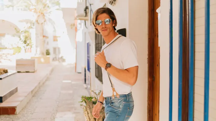 9.アラビア数字腕時計