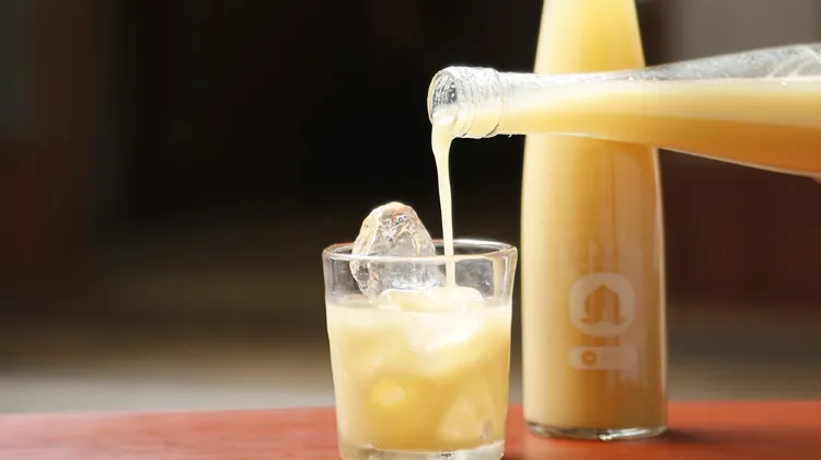 美観堂「そのままの桃」