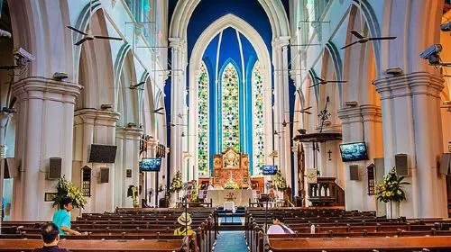 cost for family, couples, or single when traveling to Singapore