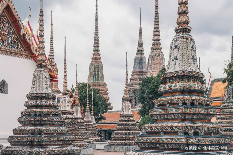บริเวณรอบๆวัดพระเชตุพนฯ หรือ วัดโพธิ์