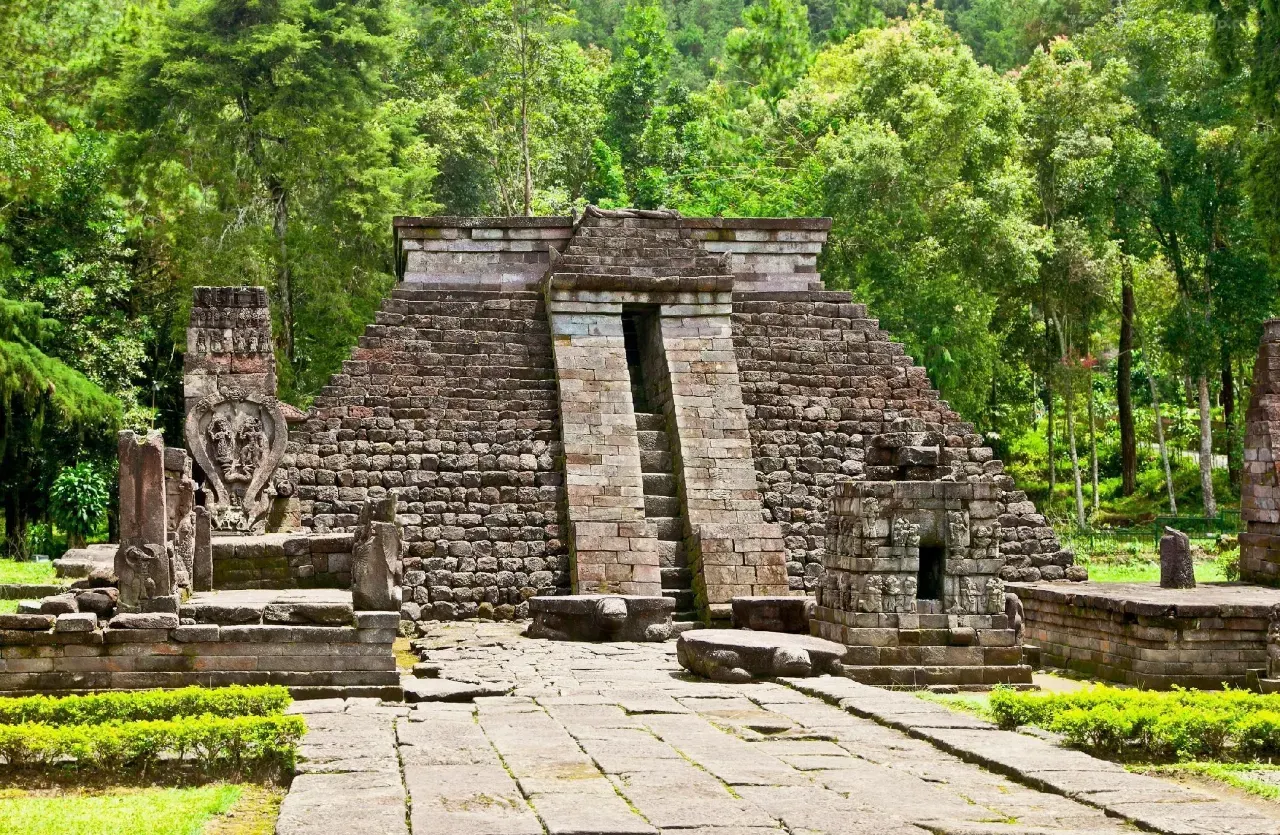 Wisata Karanganyar-Candi Sukuh