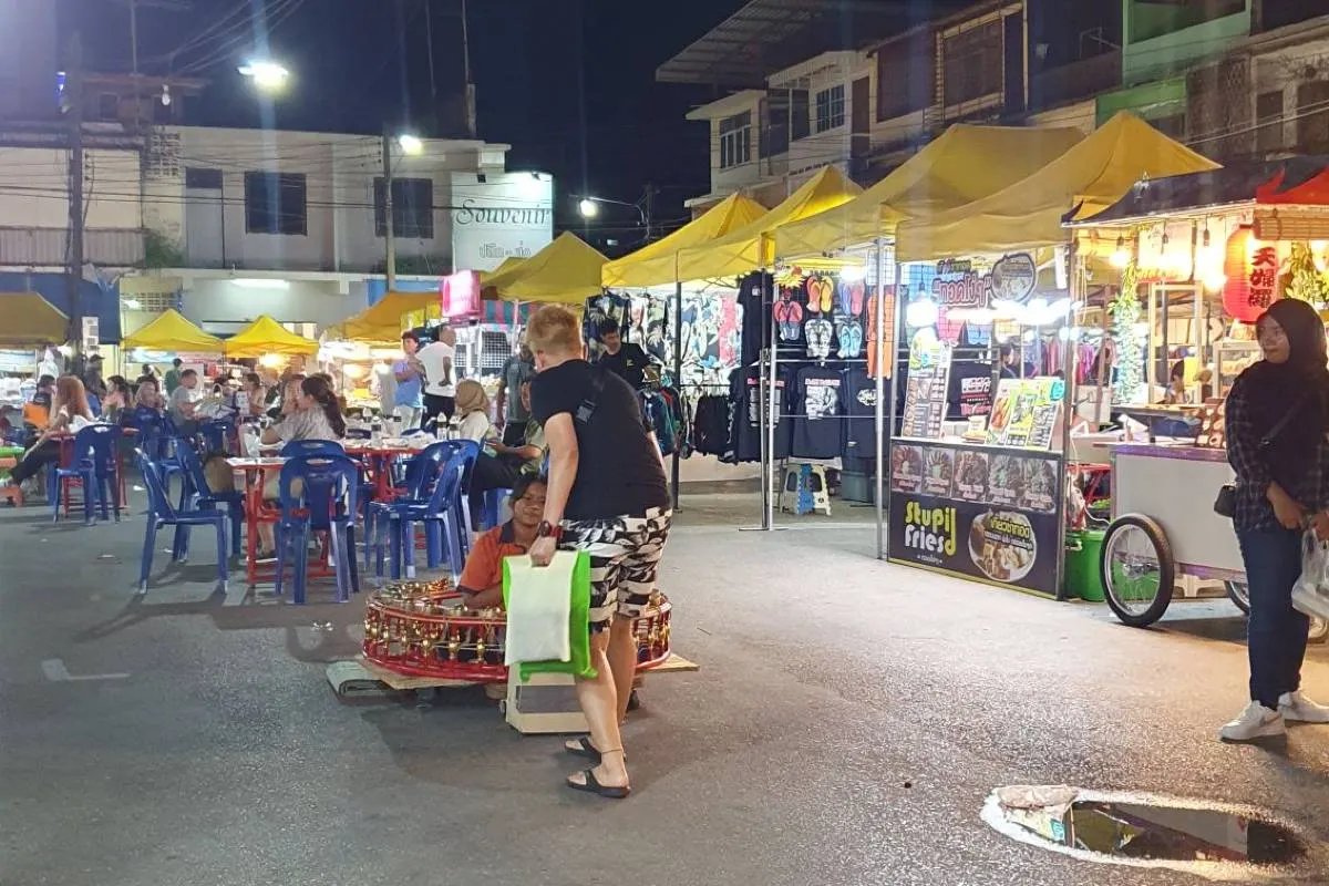 ถนนคนเดินกระบี่