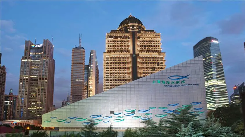 พิพิธภัณฑ์สัตว์น้ําทะเลเซี่ยงไฮ้(Shanghai Ocean Aquarium)