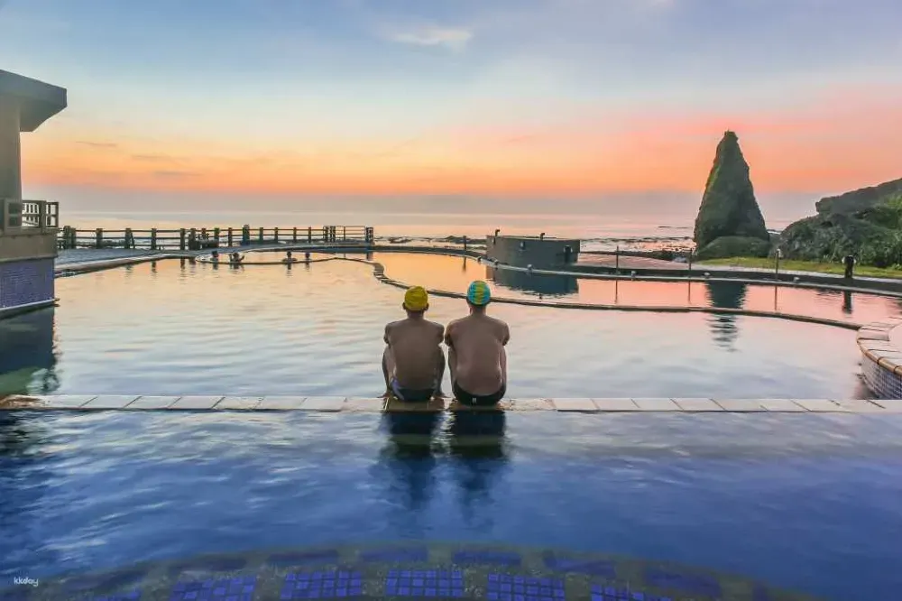 七夕情人節活動景點綠島朝日溫泉的泡湯風光