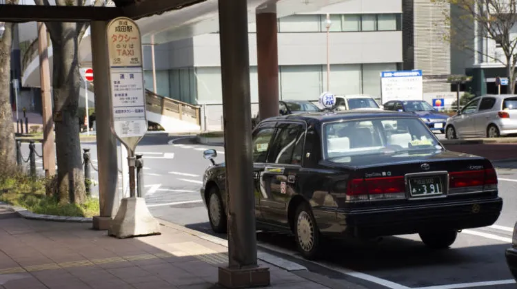 Private Car | Taxi from Narita Airport to Tokyo