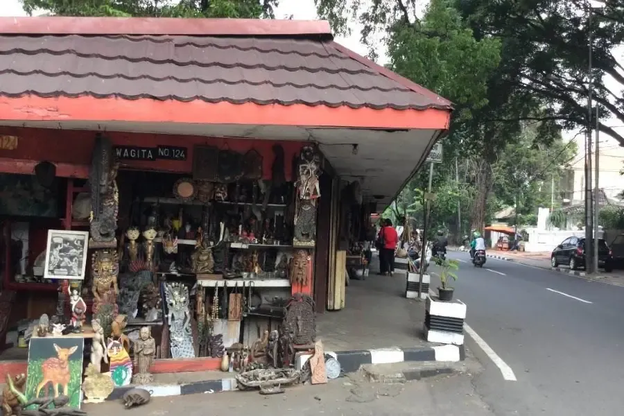 Tempat wisata di Jakarta-Jalan Surabaya