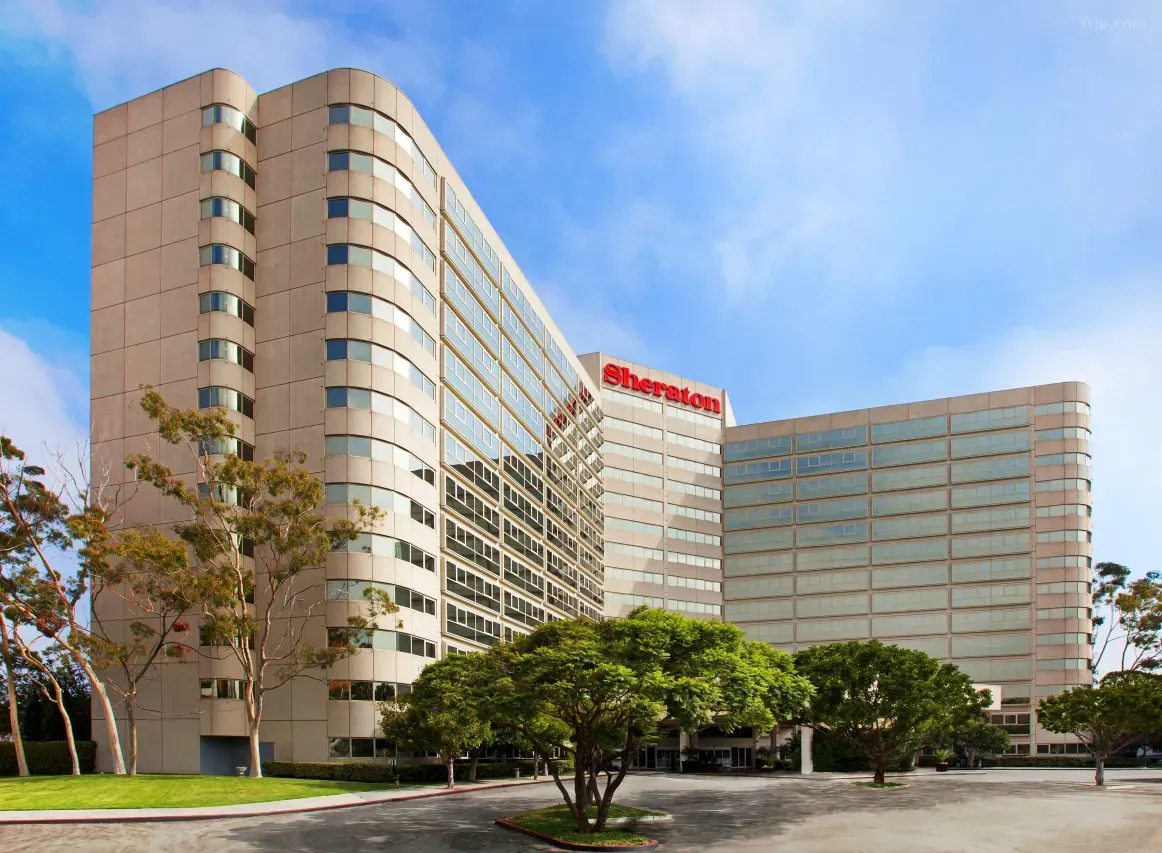 Hotel building appearance - Hotels near LAX with Shuttle