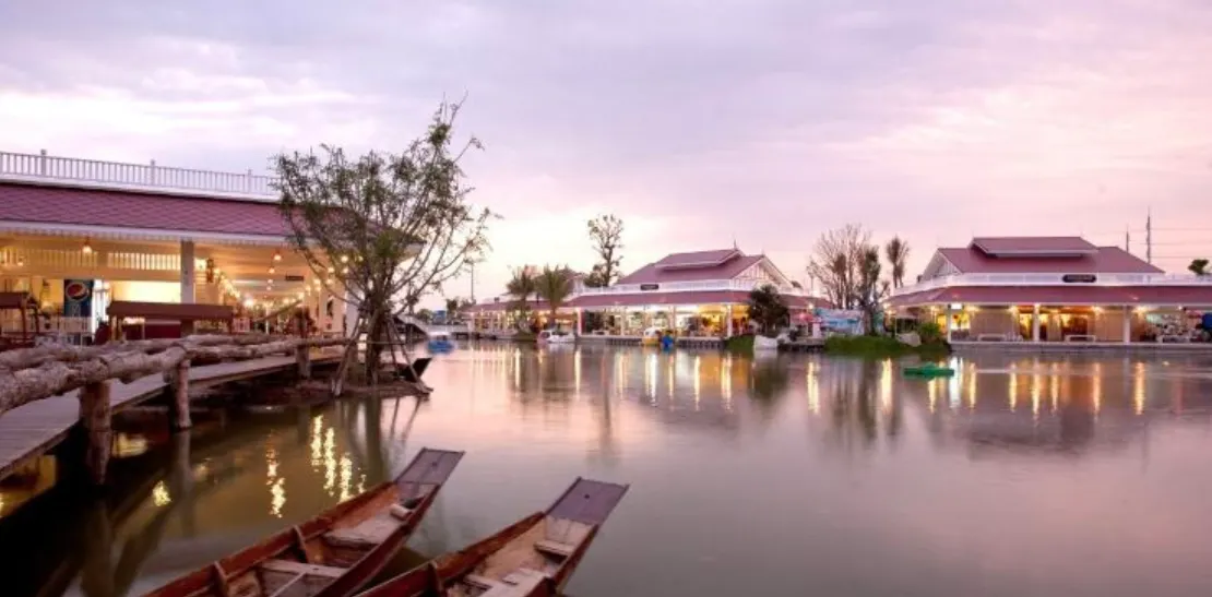 ตลาดน้ำหัวหินสามพันนาม