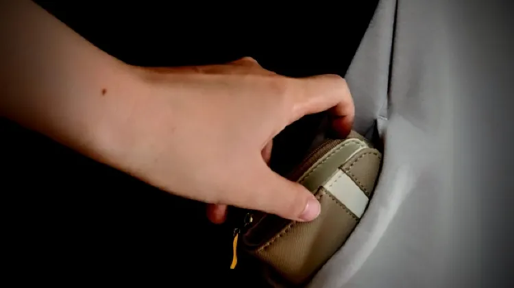 1. スリや置き引き