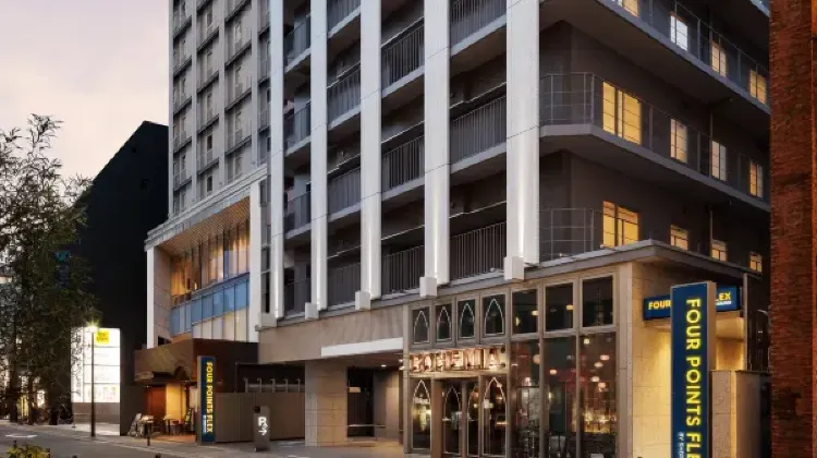 フォーポイント フレックス by シェラトン 大阪心斎橋