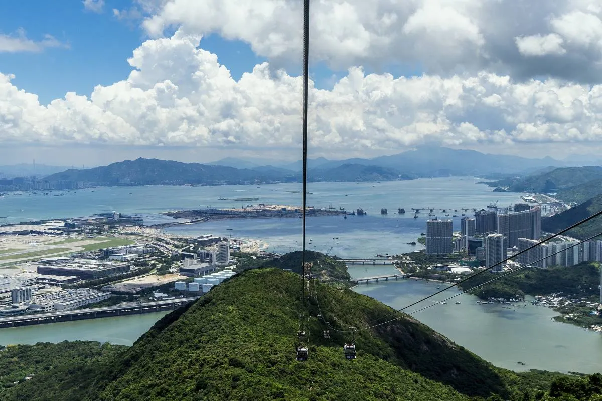 8.Tempat Wisata di HongKong-Lantau Island