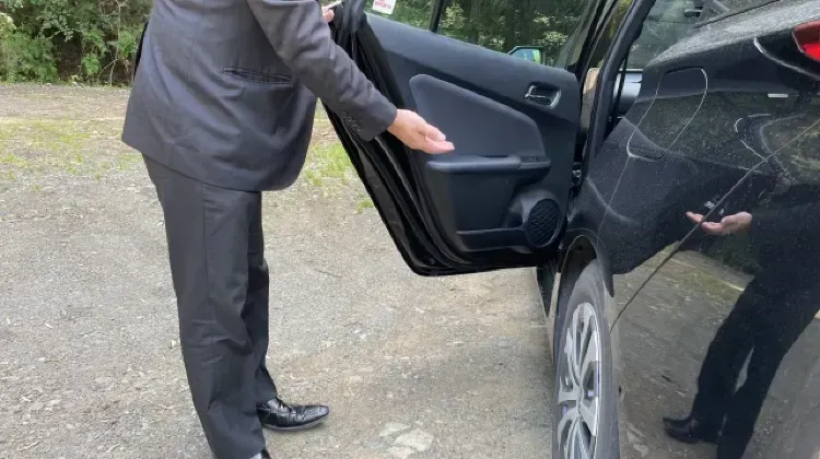 重慶江北国際空港から市内へ｜Trip.comのチャーター車