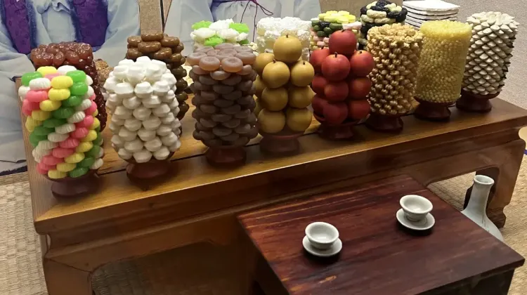 4.市場エリアで食べ歩き